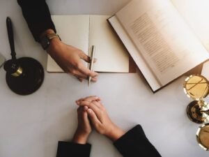 الدبلوم الشامل في الشؤون القانونية