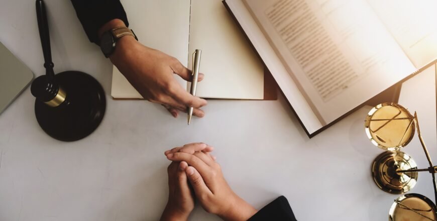 الدبلوم الشامل في الشؤون القانونية